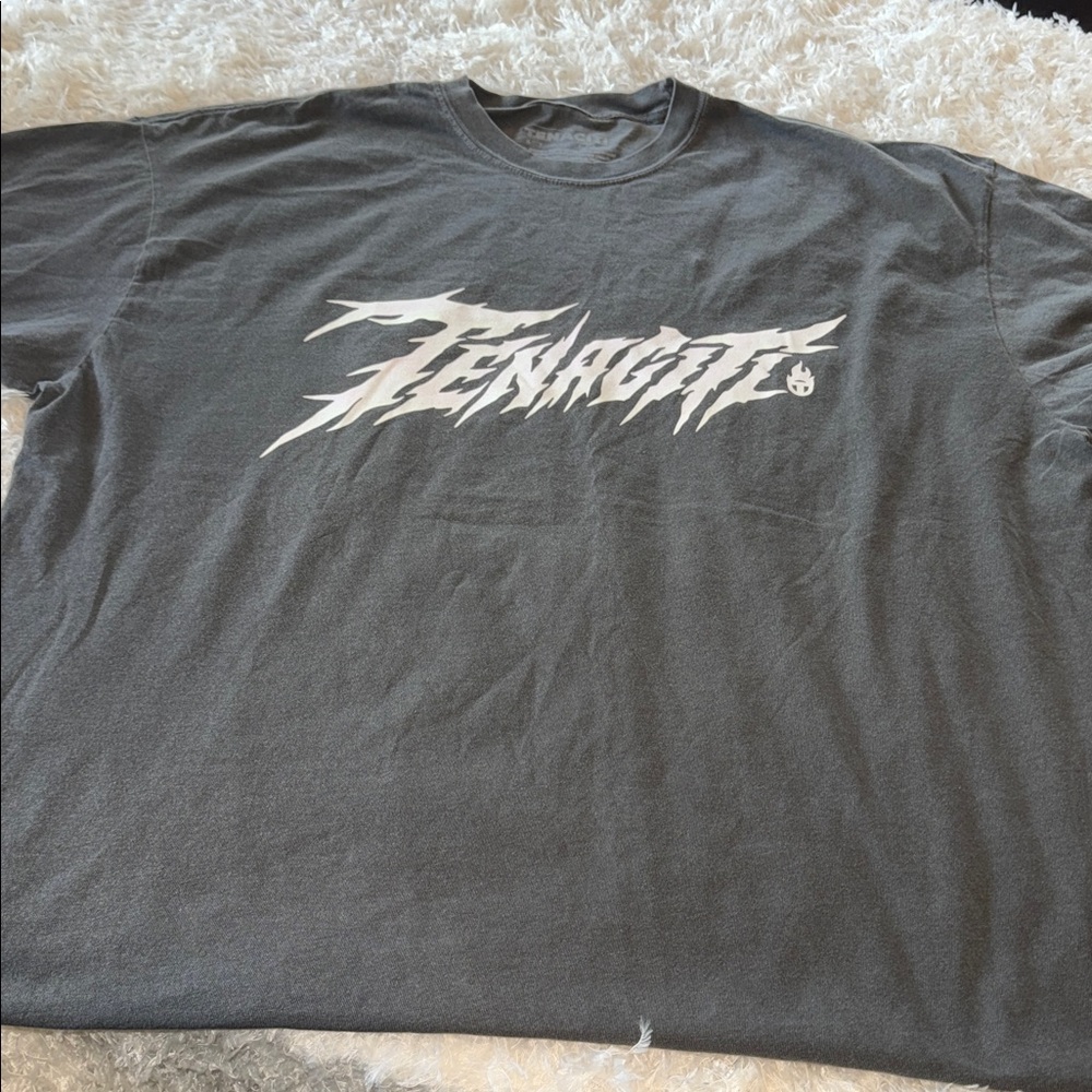 Tenaciti Men's T-Shirt size medium NWOT